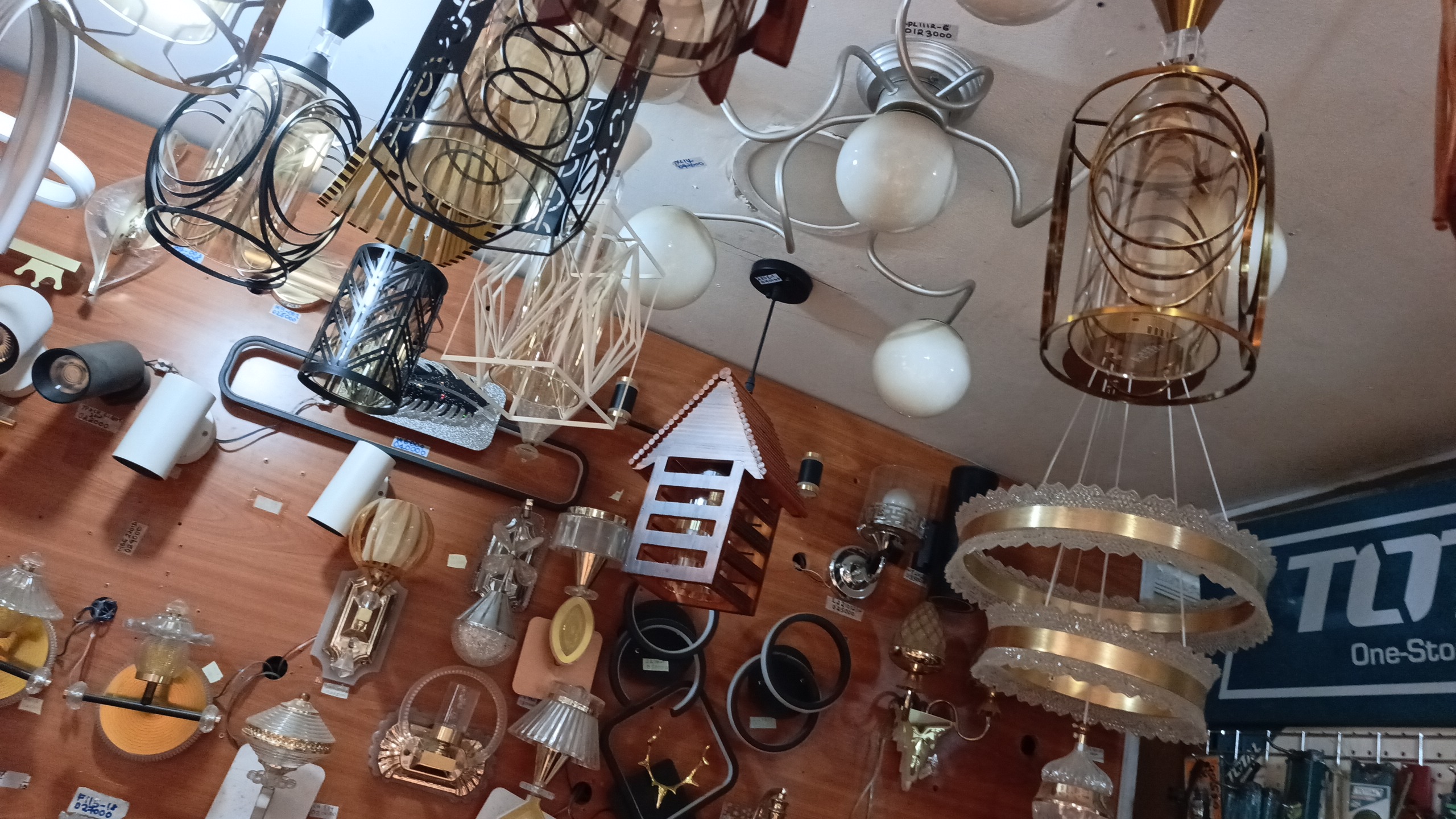 Modern Gold Ring Pendant Chandelier
