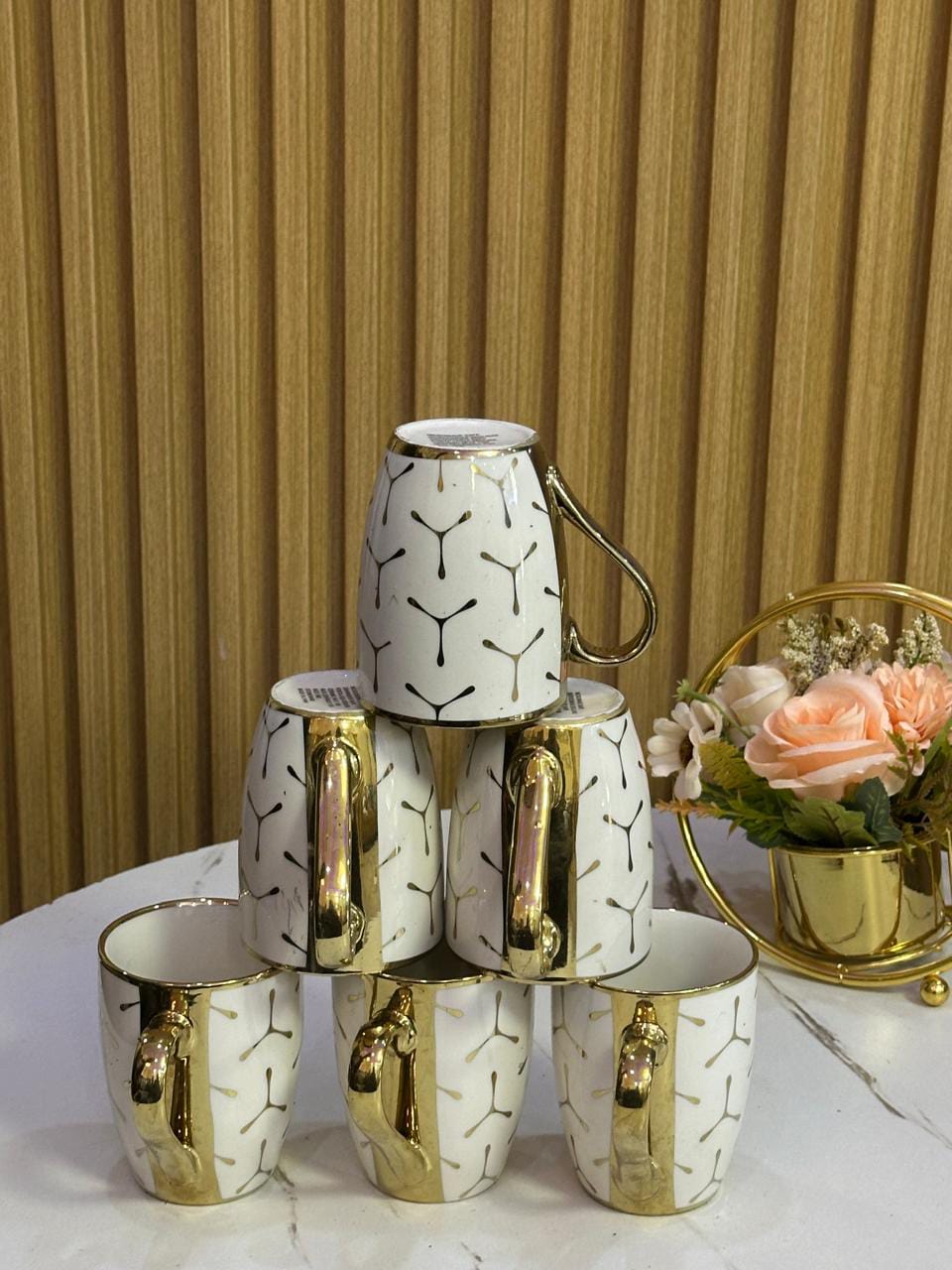 White & Gold Ceramic Mug Set